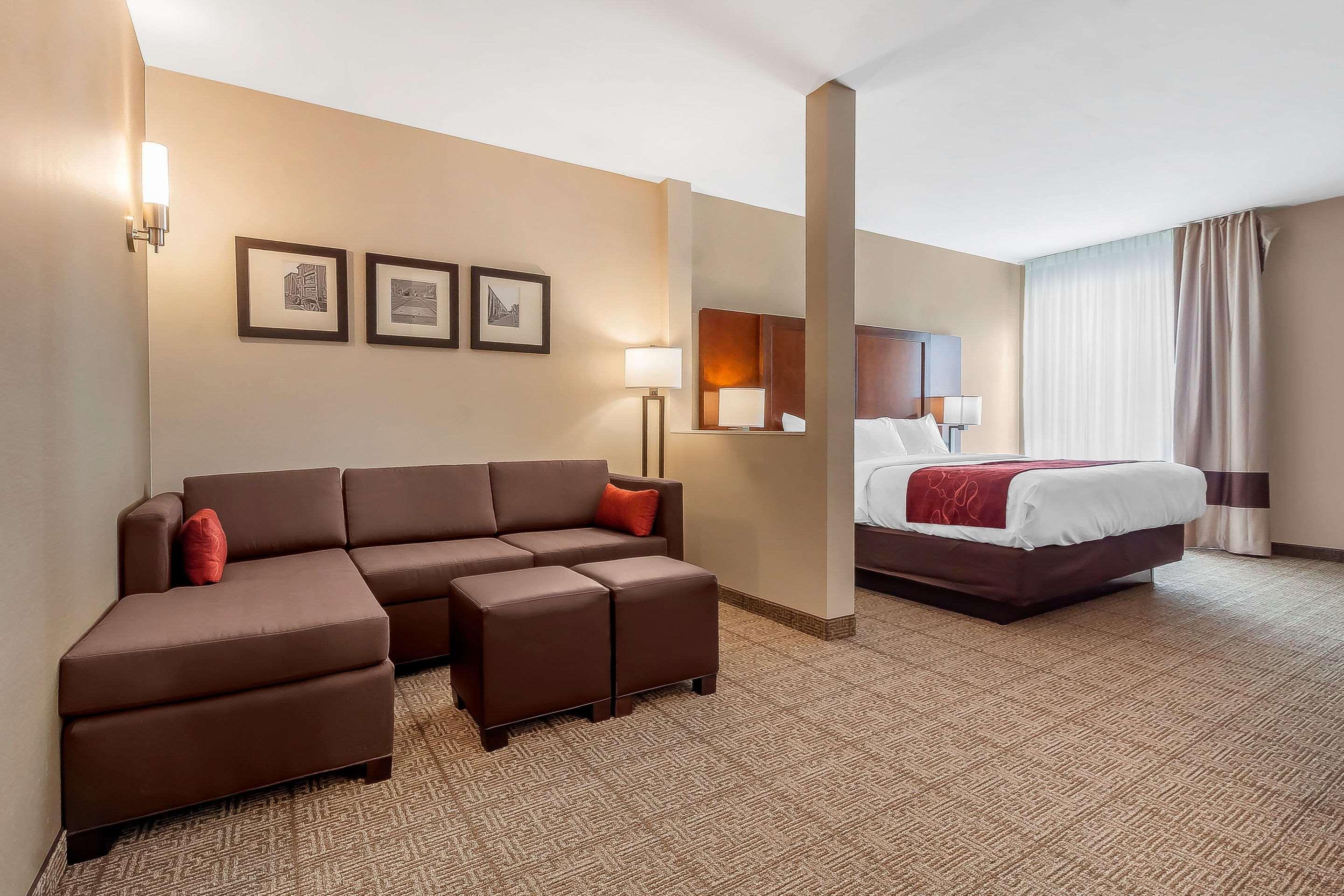 Comfort Suites La Vista Bagian luar foto