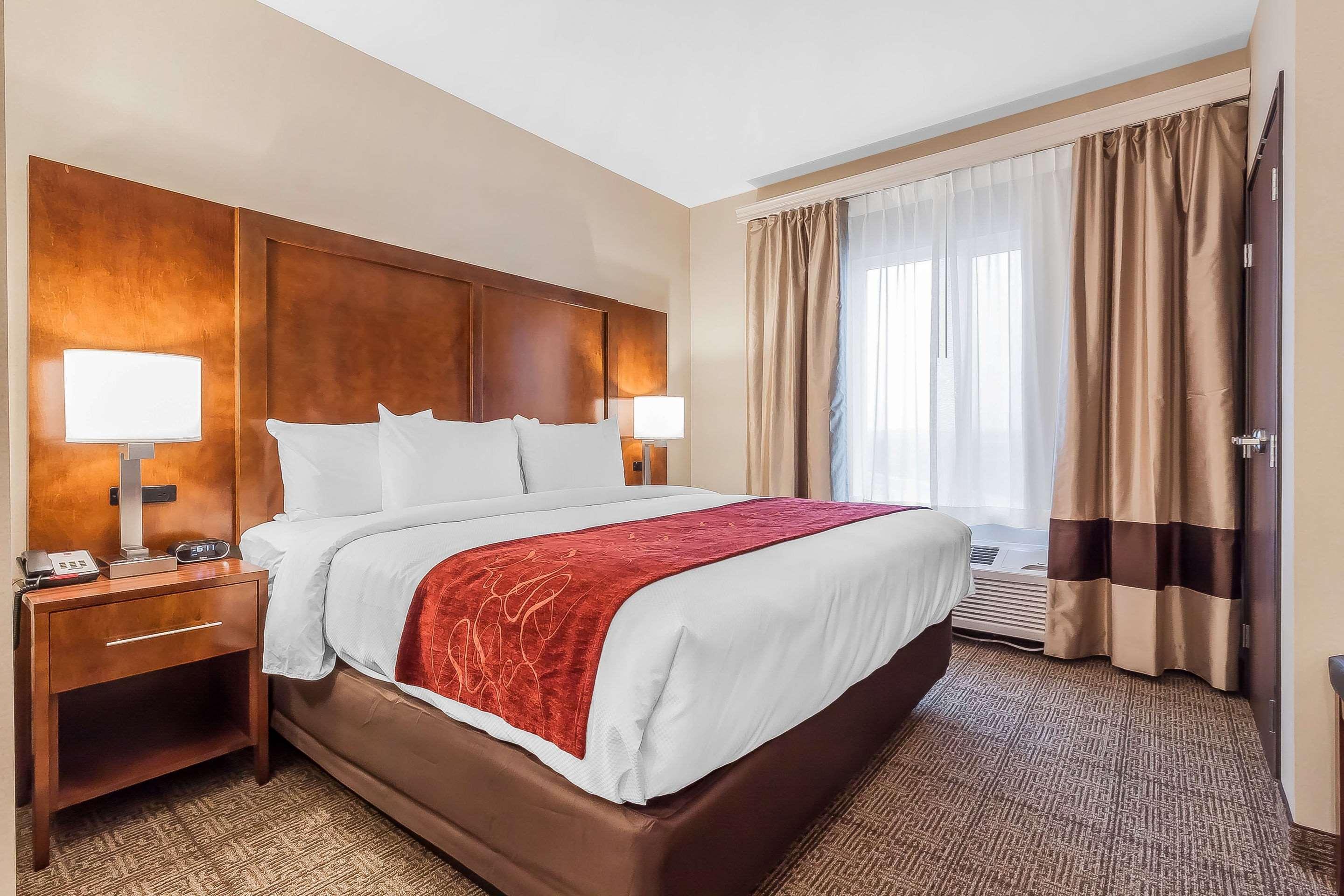 Comfort Suites La Vista Bagian luar foto