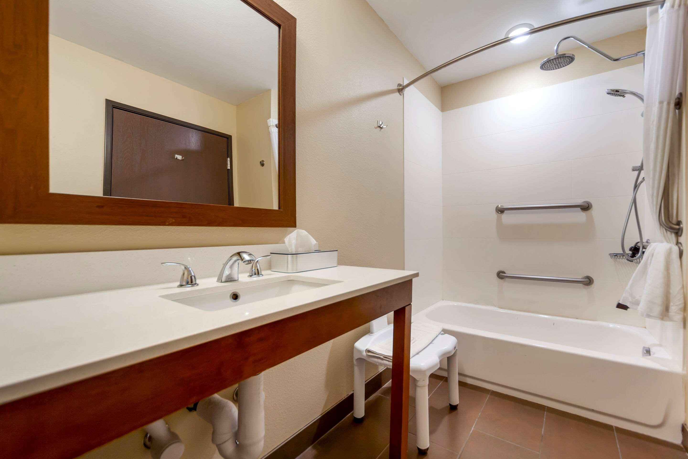 Comfort Suites La Vista Bagian luar foto