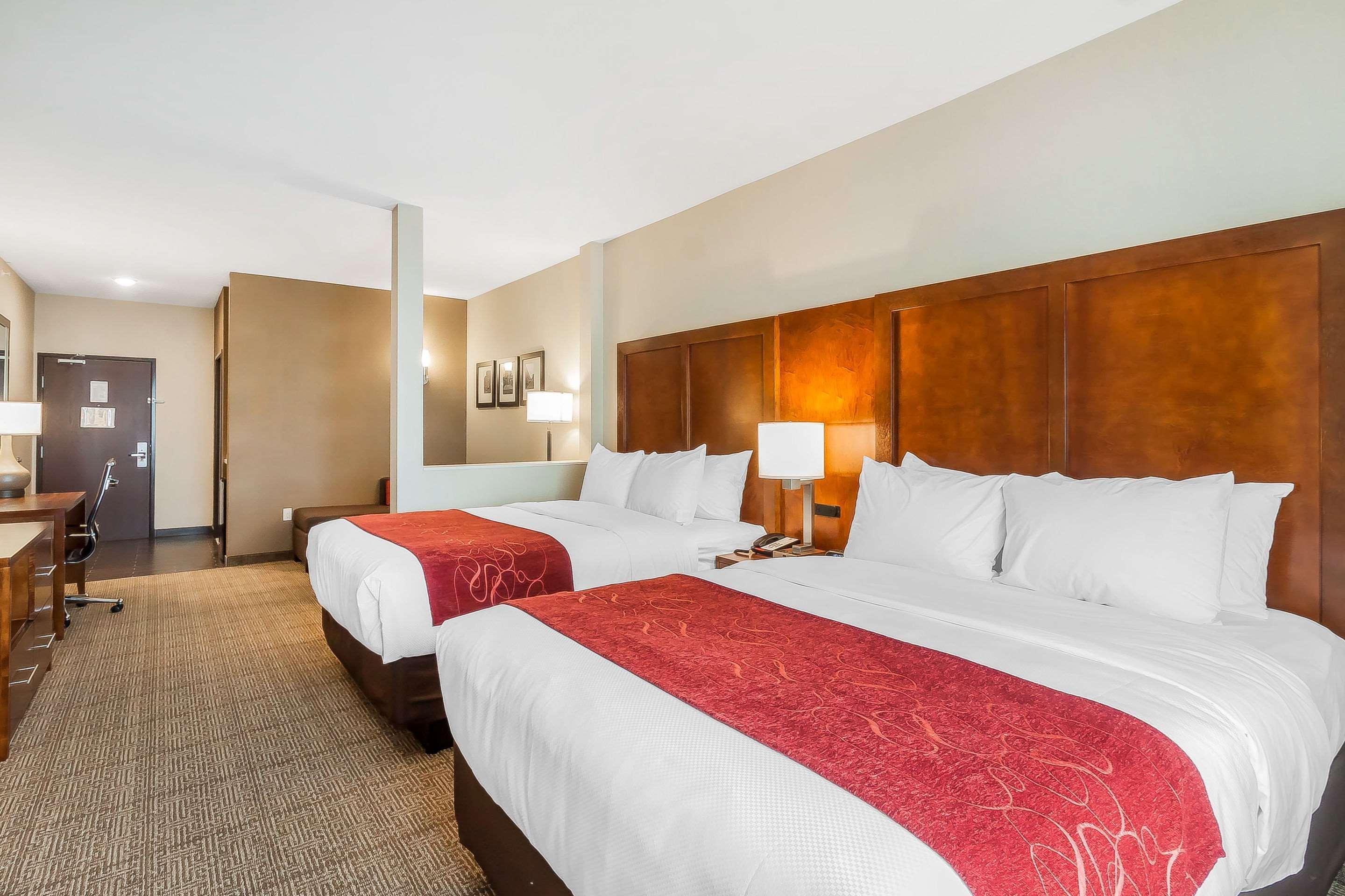 Comfort Suites La Vista Bagian luar foto