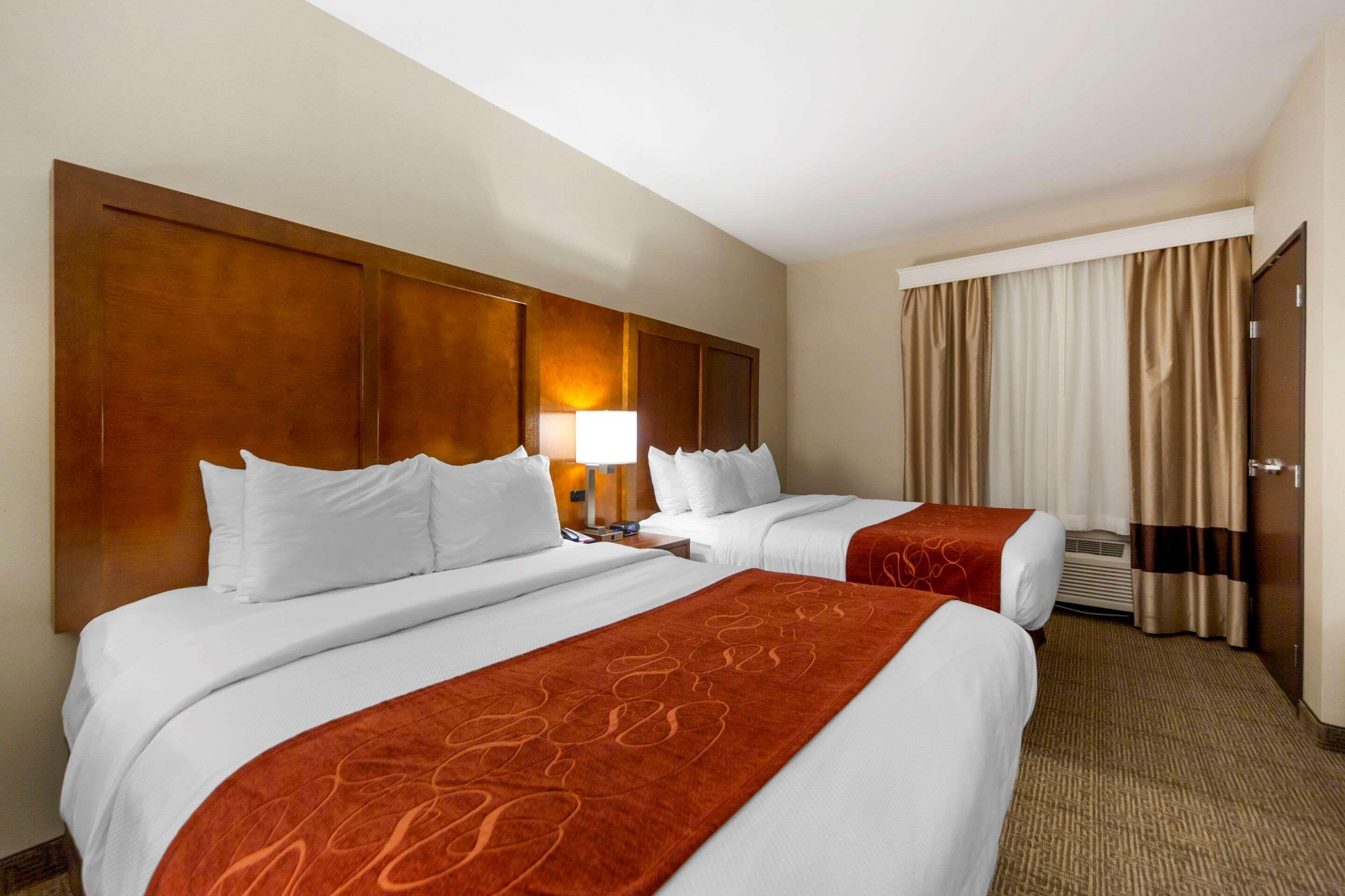 Comfort Suites La Vista Bagian luar foto