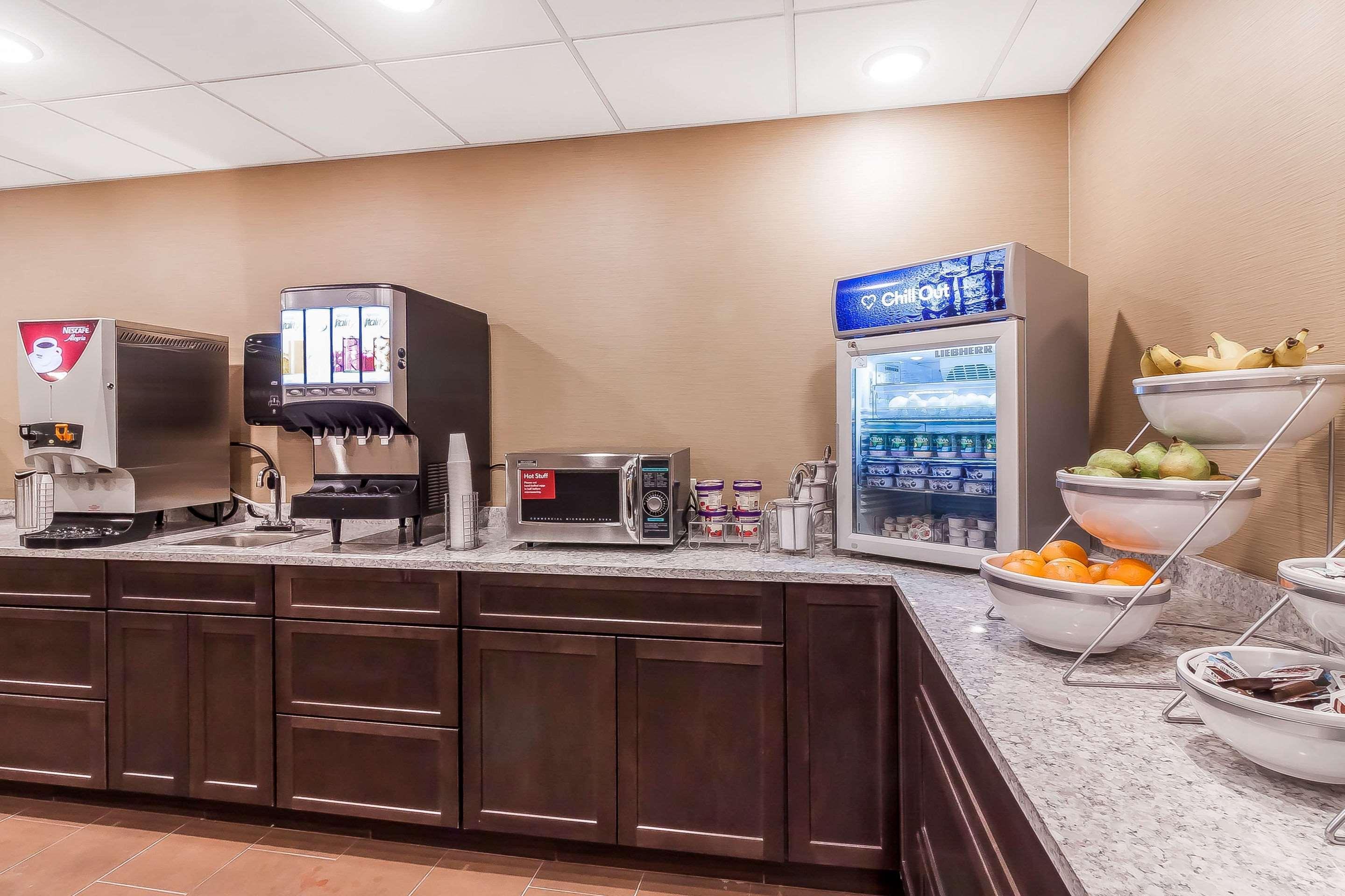 Comfort Suites La Vista Bagian luar foto