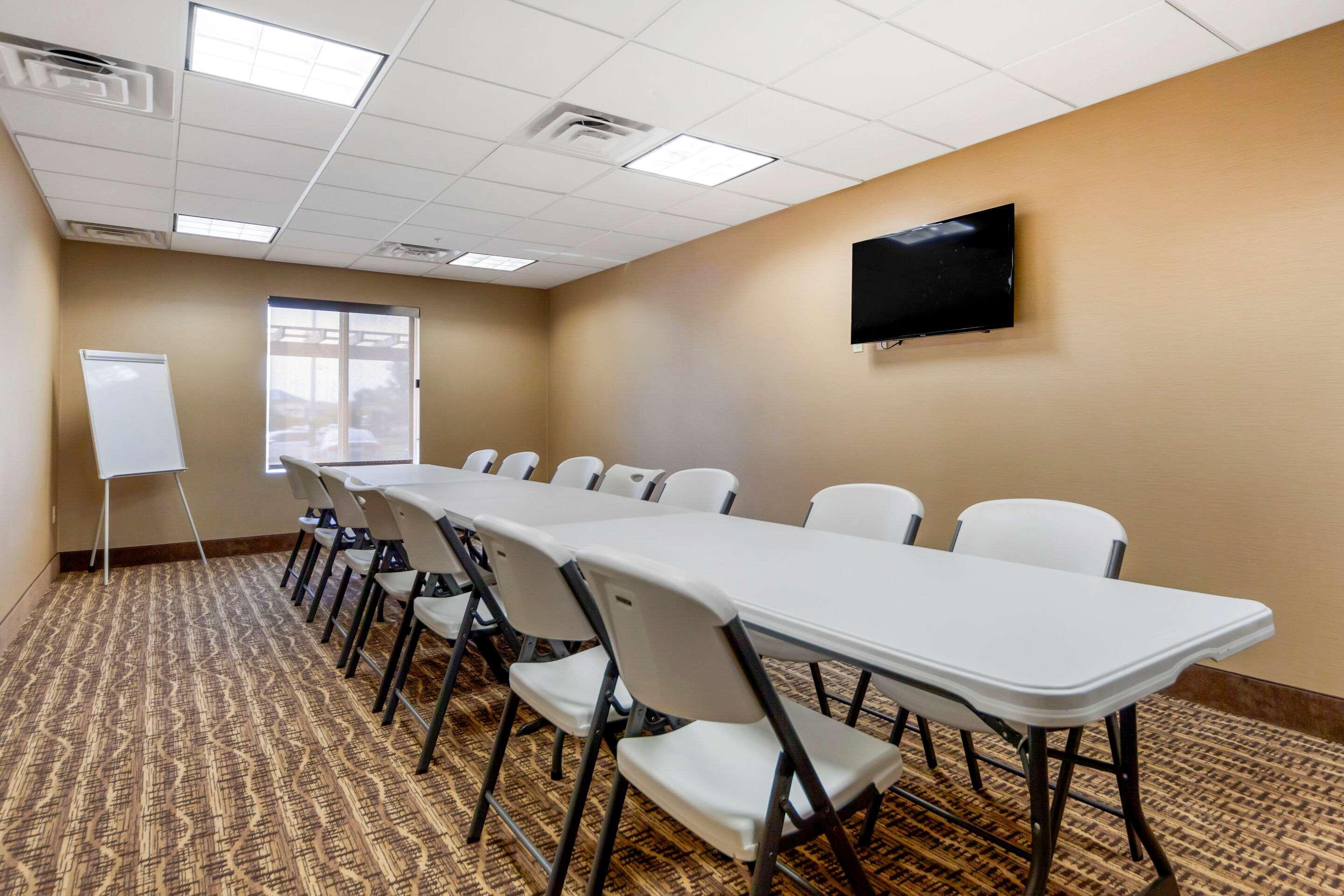 Comfort Suites La Vista Bagian luar foto