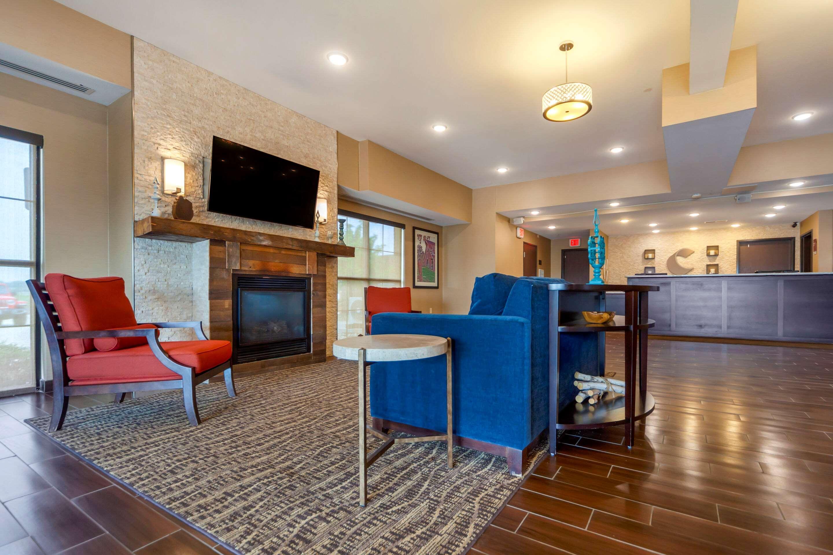 Comfort Suites La Vista Bagian luar foto